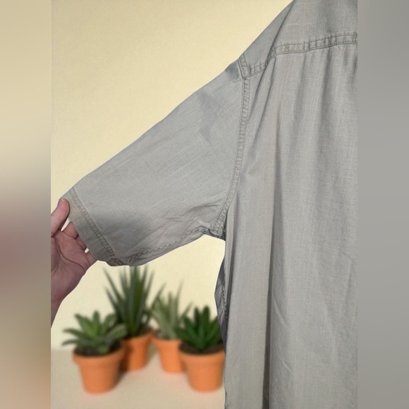 Croft & Barrow Men's Gray Casual Button Down Shirt Size Large (EUC) - Picture 8 of 11